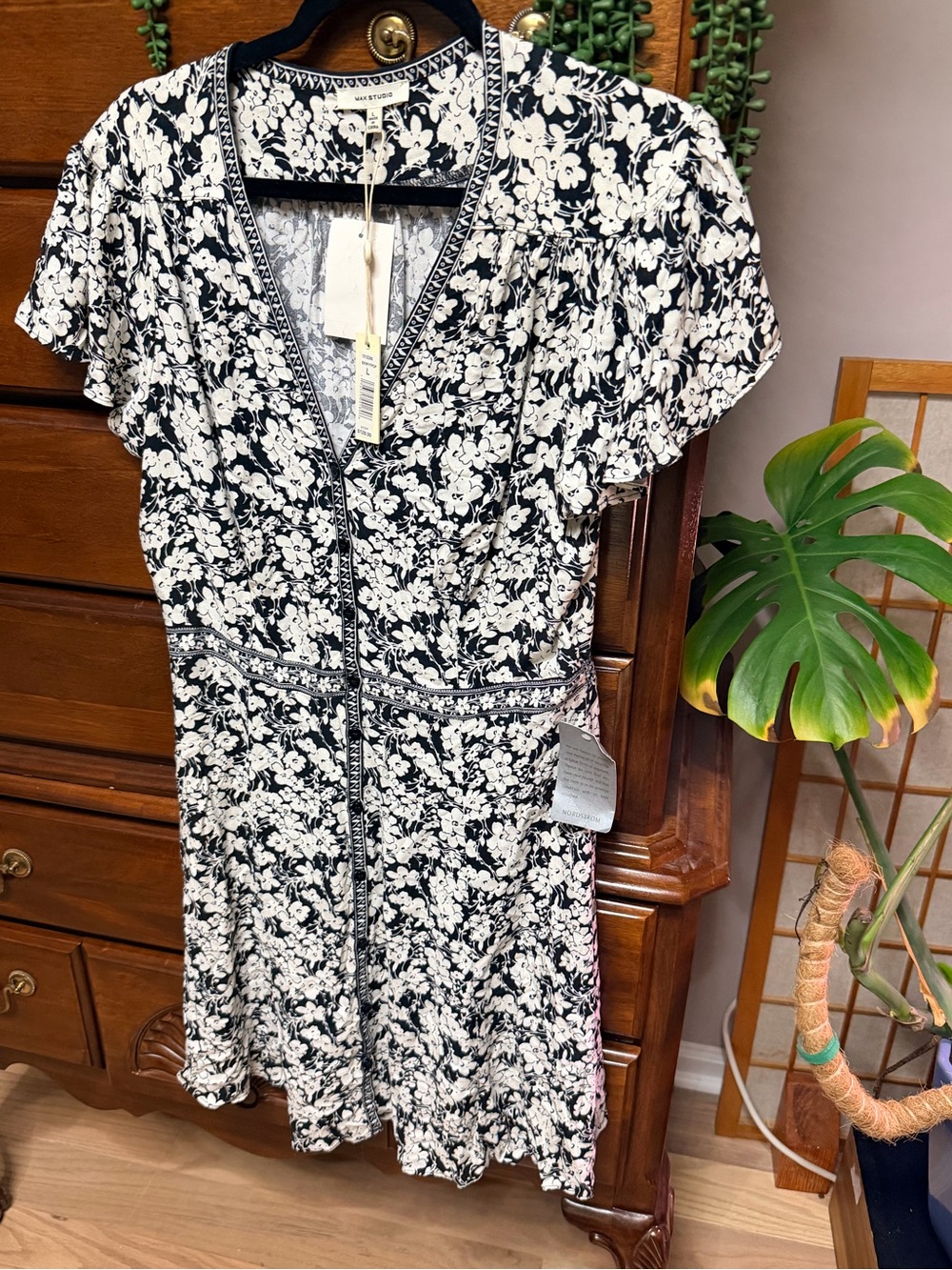 NWT Max Studio Black White Floral Button Front Dress Geometric Trim Size L